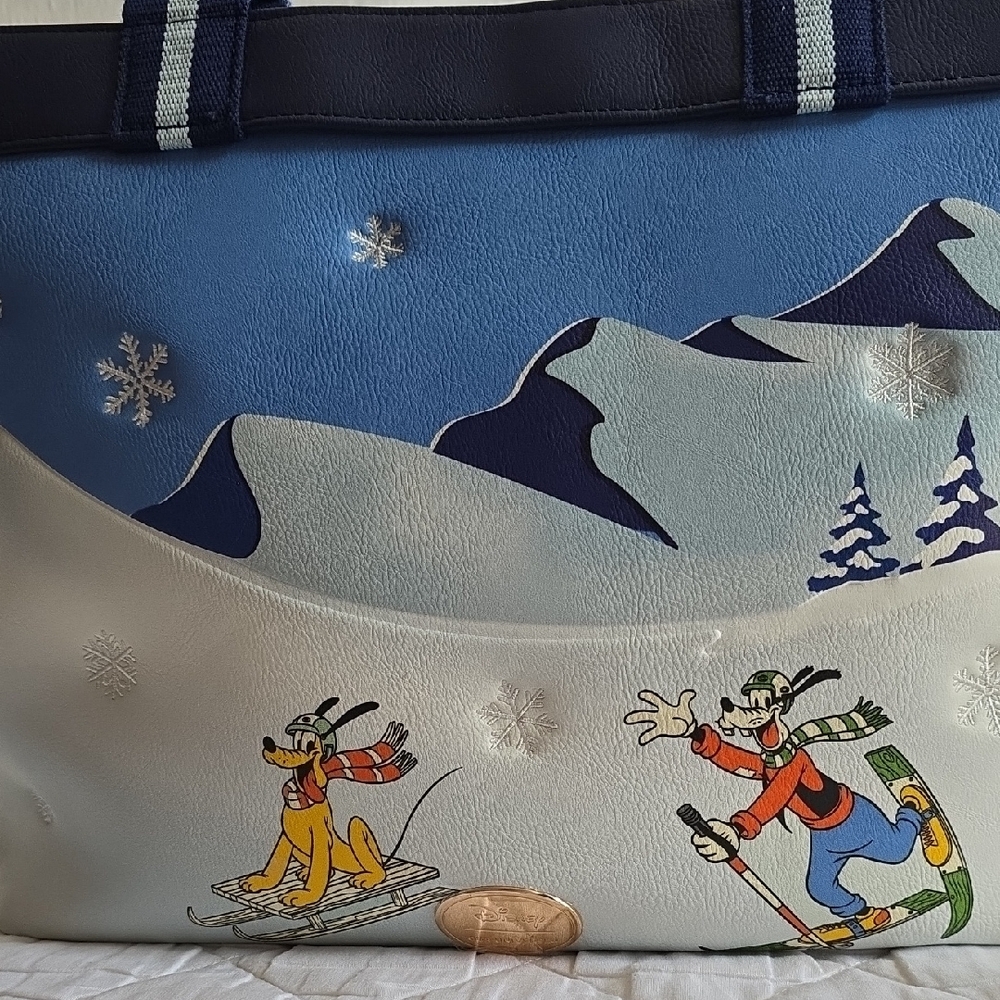 Disney Winter Wonderland Tote With Matching Wallet And Clutch - Picture 7 of 17